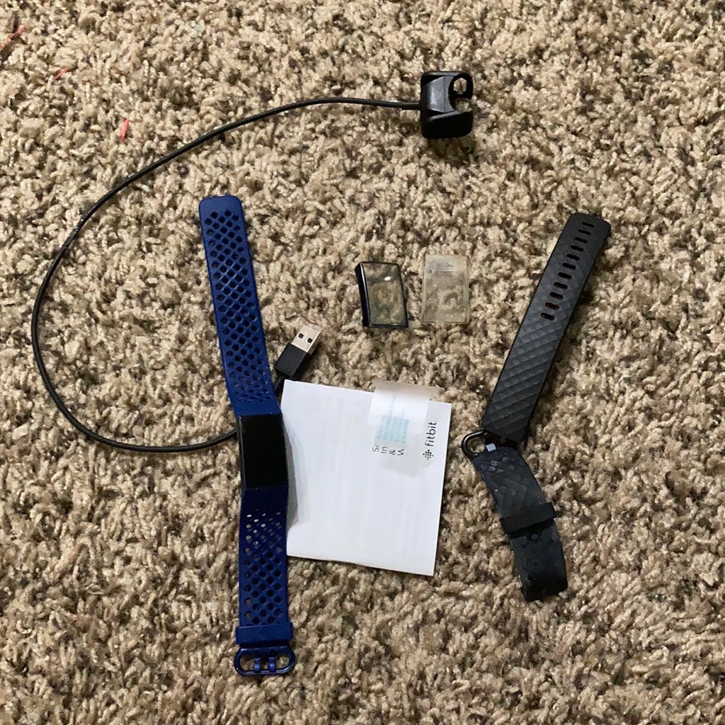 Fitbit Charge 3 Bundle